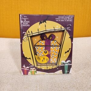 Loungefly Disney NBC Scary Teddy Pop Up Present Surprise LE Enamel Pin NEW